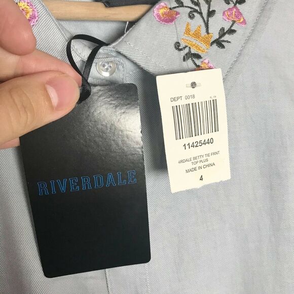 Riverdale NWT Betty Size 4X  Tie Front Top Hot Topic 100% Cotton Cosplay Blouse - Picture 5 of 8